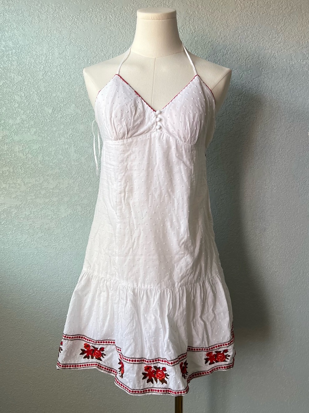 Y2K Guess White Swiss Dot Halter Dress Red Floral Embroidered Hem Size 7